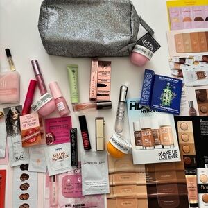 sample variety set with makeup bag